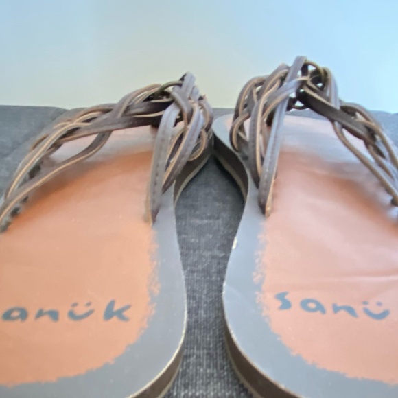 Sanuk Brown Strappy Beach Summer Yoga Flip Flops- Sz-10 - Picture 8 of 15